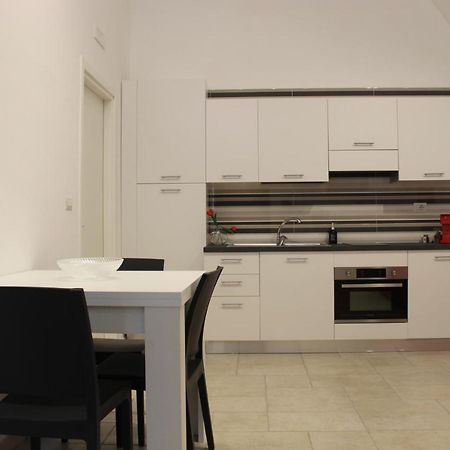 B&B Bianco Apartments Orta Nova Exteriör bild